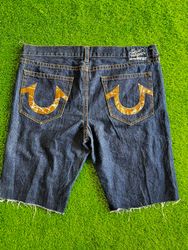 True Religion and botcut and Baggy embroidery jean..