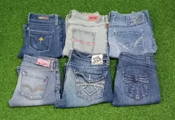 MAURICES AND OTHER MIX BRANDS JEANS  (B 80)