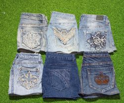 GLORIA VANDERBILT AND OTHER MIX BRANDS MINI SKIRTS..
