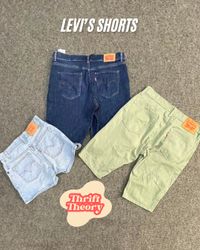 Levi’s Shorts - (01/08)