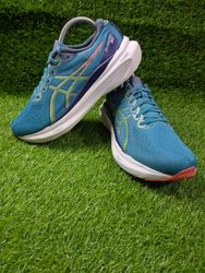 New Balance Adidas Baskets