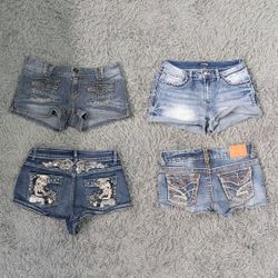 ***Y2K Micro Mini Shorts – Trendy 2000s Fashion Mi..