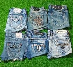 MISS ME , ROCK REVIVAL , TRUE RELIGION MINI SHORTS..