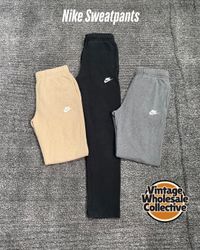 🔴 Nike Sweatpants - (06/10)