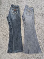 ***Y2K Embroidered Flare Denim – Trendy Retro Jean..
