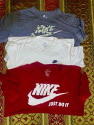 T-shirts nike premium