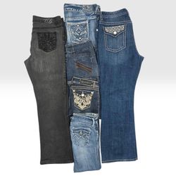 Jeans bordados acampanados de corte Bootcut Vintag..