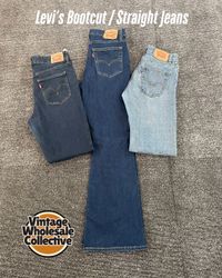 🔴 Levi’s Bootcut / Straight Jeans - (12/10)