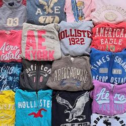 Abercrombie & Fitch Aéropostale Sweat-shirts à cap..