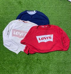 Levi's sweatshirt
