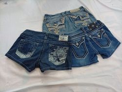 CR12092 UPCYCLED MIX BRANDED MINI DENIM SHORTS