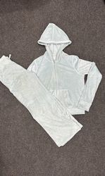 SD552- Abercrombie Mix items – 11 Piece