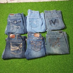WALLFLOWER AND OTHER BRAND WOMEN WEAR JEANS (B 121..