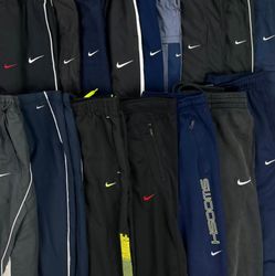 Premium Vintage Nike Baggy Trackpants