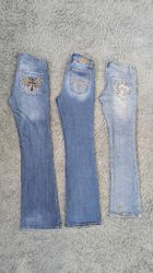 ***Y2K Flare Jeans – Trendy Retro Fashion Collecti..
