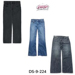 Classic Levi’s Denim With Modern Streetwear Vibes ..