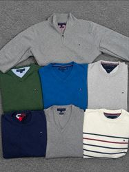 Authentic tommy hilfiger sweater