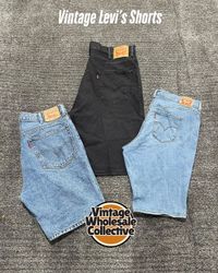 🔴 Vintage Levi’s Shorts - (02/10)