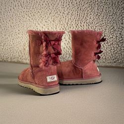 Op vintage Best Premium Stylish High Knee UGG boot..