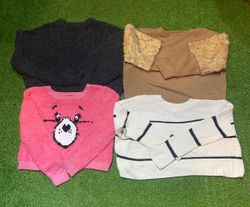 Round Neck Knitwear Sweaters Selection