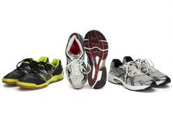 ASICS Sneakers