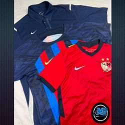Nike sport t-shirts