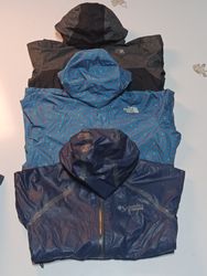 The North Face/ Columbia Windbreaker RV # 1378