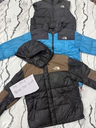 Les doudounes The North Face bale n 607