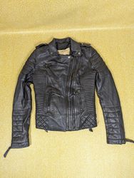 Lot of 9 Women's Vintage Biker Leather Jackets & M..