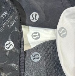 Lululemon shorts (1106)