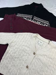 Mix branded sweater