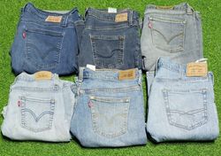 LEVI’S JEANS (B 75)