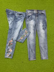 Yv1507 Embellished and Embroidered Flare Jeans