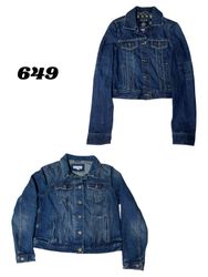 Fast fashion denim crop jeackts .( Brand) loft, ho..