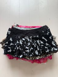Women’s Y2K low rise mini skirt