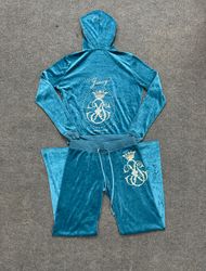 Juicy Couture Ladies Velour Sets – 32 Pieces