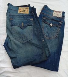 CR12569 Vintage True Religion Men’s Jeans