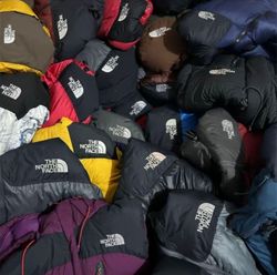 Authentische The North Face Pufferjacken