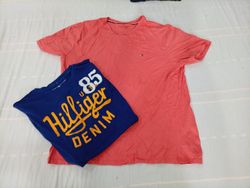 CR10528 Vintage Tommy Hilfiger T-Shirts