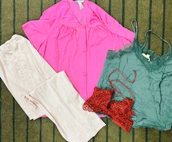 Ladies Y2K Mixed Clothing Bundle – Assorted Tops &..