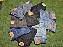 Levi's bootcut jeans