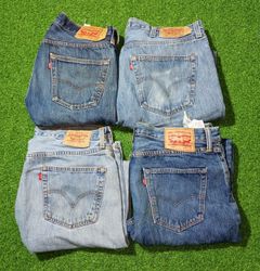 LEVI’S 501 JEANS  (A 150)