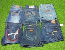 RUE 21 AND OTHER MIX BRANDS MINI SHORTS (C 455)
