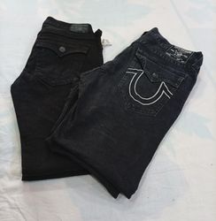 CR11354 Vintage True Religion Men’s Jeans