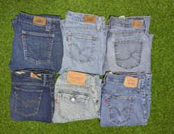 LEVI’S JEANS (B 26)