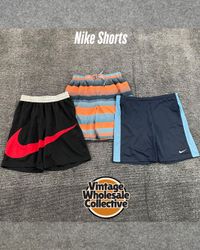 🔴 Nike Shorts - (12/10)