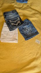 Mini Skirts & mini shorts 🩳 04