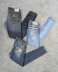 ***Miss Me True Religion Rock Revival – Skinny & C..