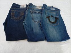 CR10428 Vintage True Religion Men’s Jeans