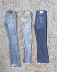 ***Miss Me True Religion Rock Revival Flare & Stra..